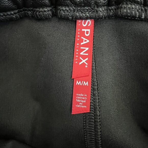 Spanx Black Faux Leather Like Joggers Pants M Elastic Waist High Waist - Picture 11 of 16